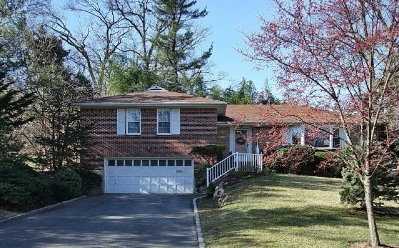 27 Woodfern Road | Summit, NJ