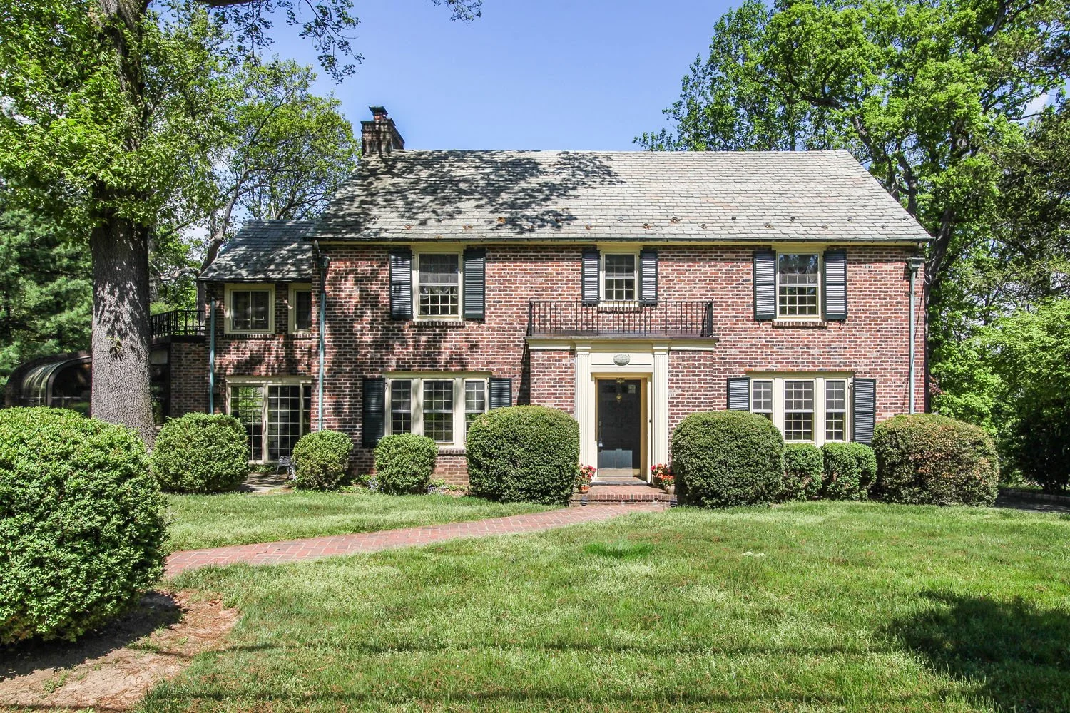 11 Greenbriar Dr. | Summit, NJ