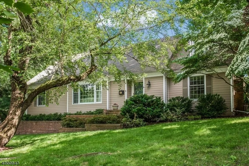 8 Carleen Ct. | Summit, NJ