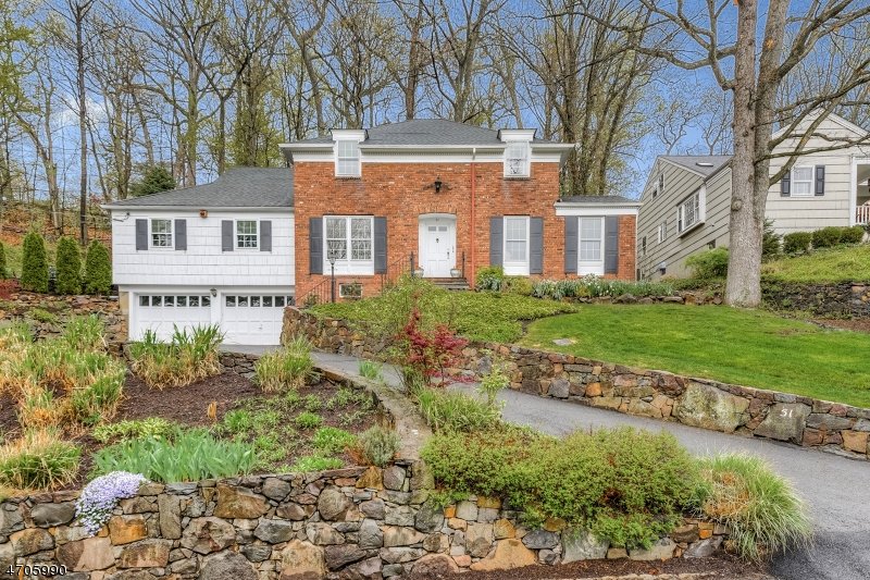 51 Gloucester Rd. | Summit, NJ 