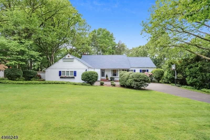 27 Dale Dr. | Summit, NJ 
