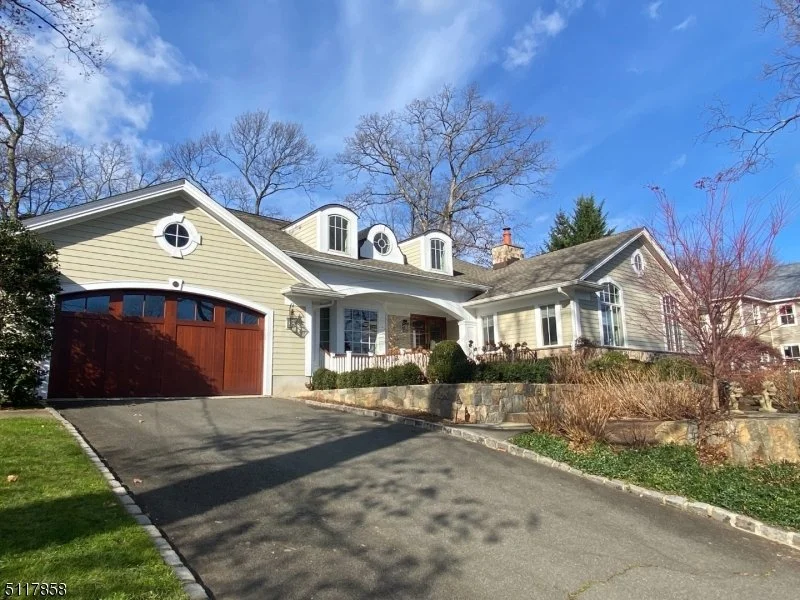 255 Oak Ridge Ave. | Summit, NJ 