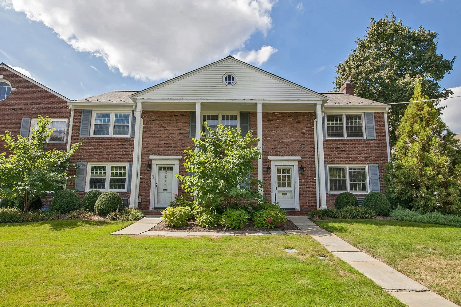 66 New England Ave. # 8 | Summit, NJ 