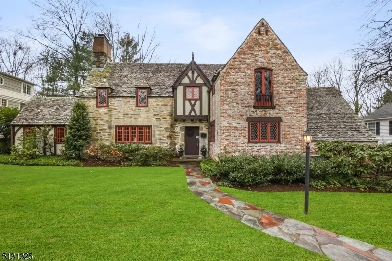17 Warwick Rd. | Summit, NJ 