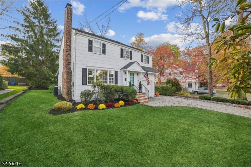 42 Lowell Ave. | Summit, NJ 