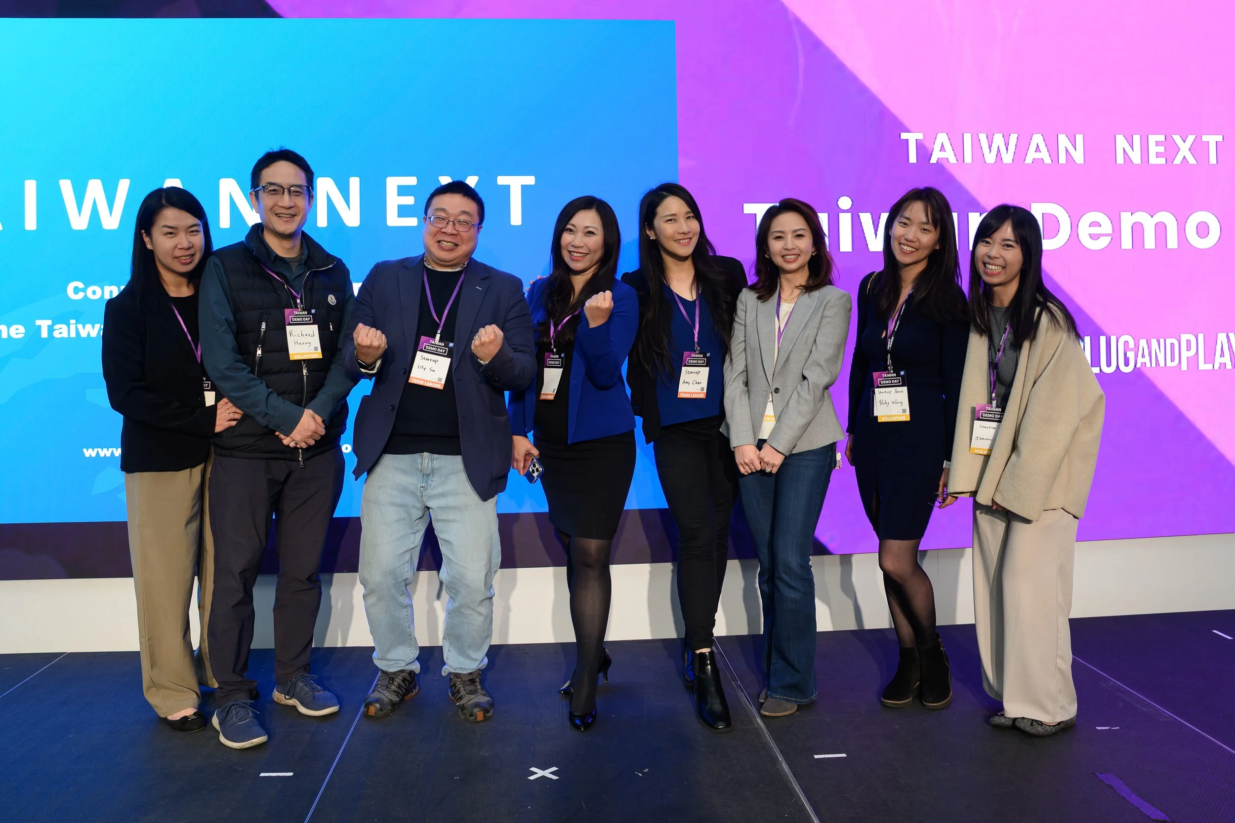 0315 Taiwan Demo Day - Startup team.jpg