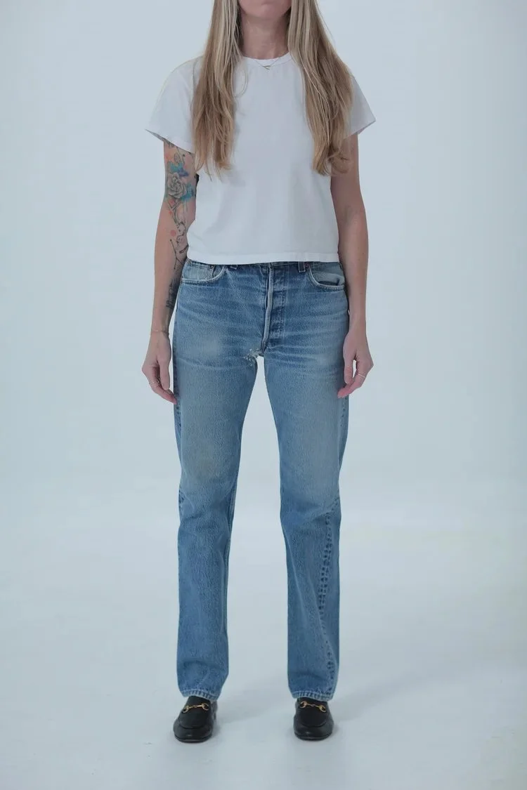 Levi's 501 light medium wash, fitted with a little room, full length, front view