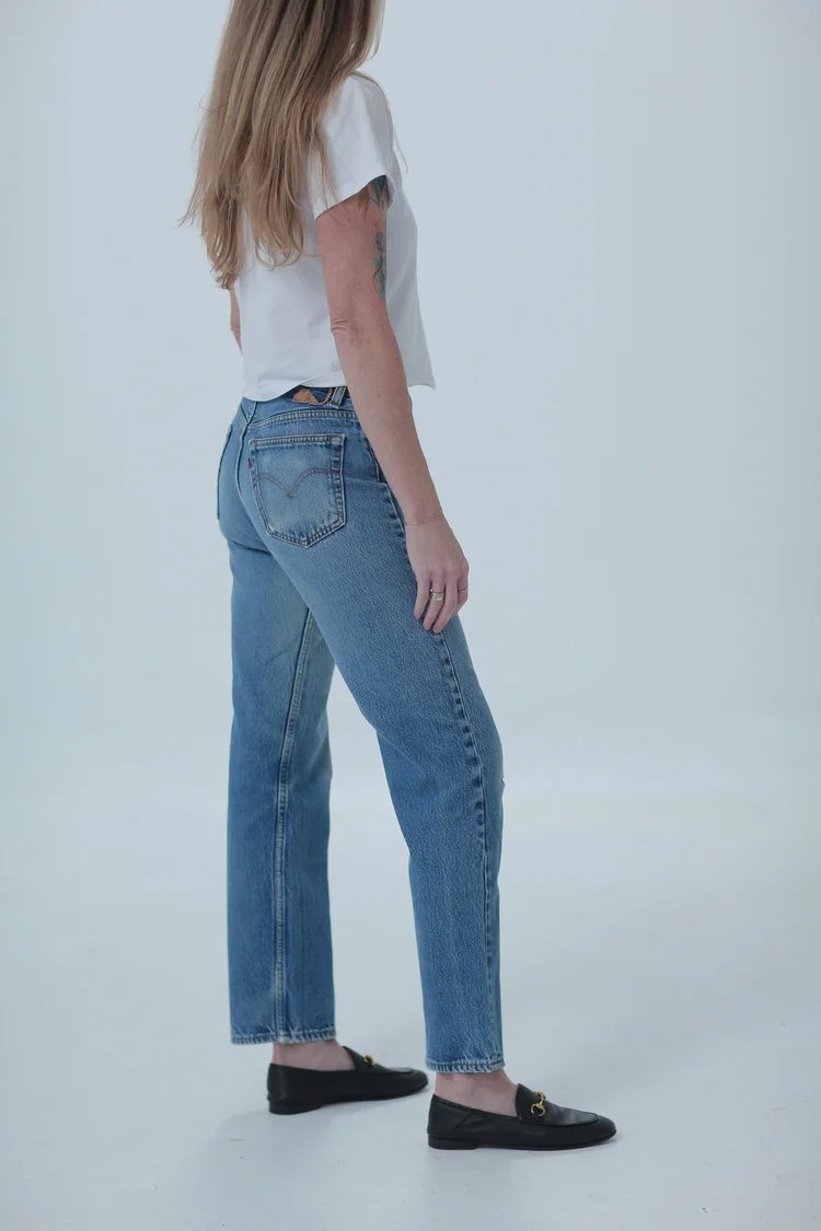 Levi's 501 classic medium wash, fitted with a little room, side view
