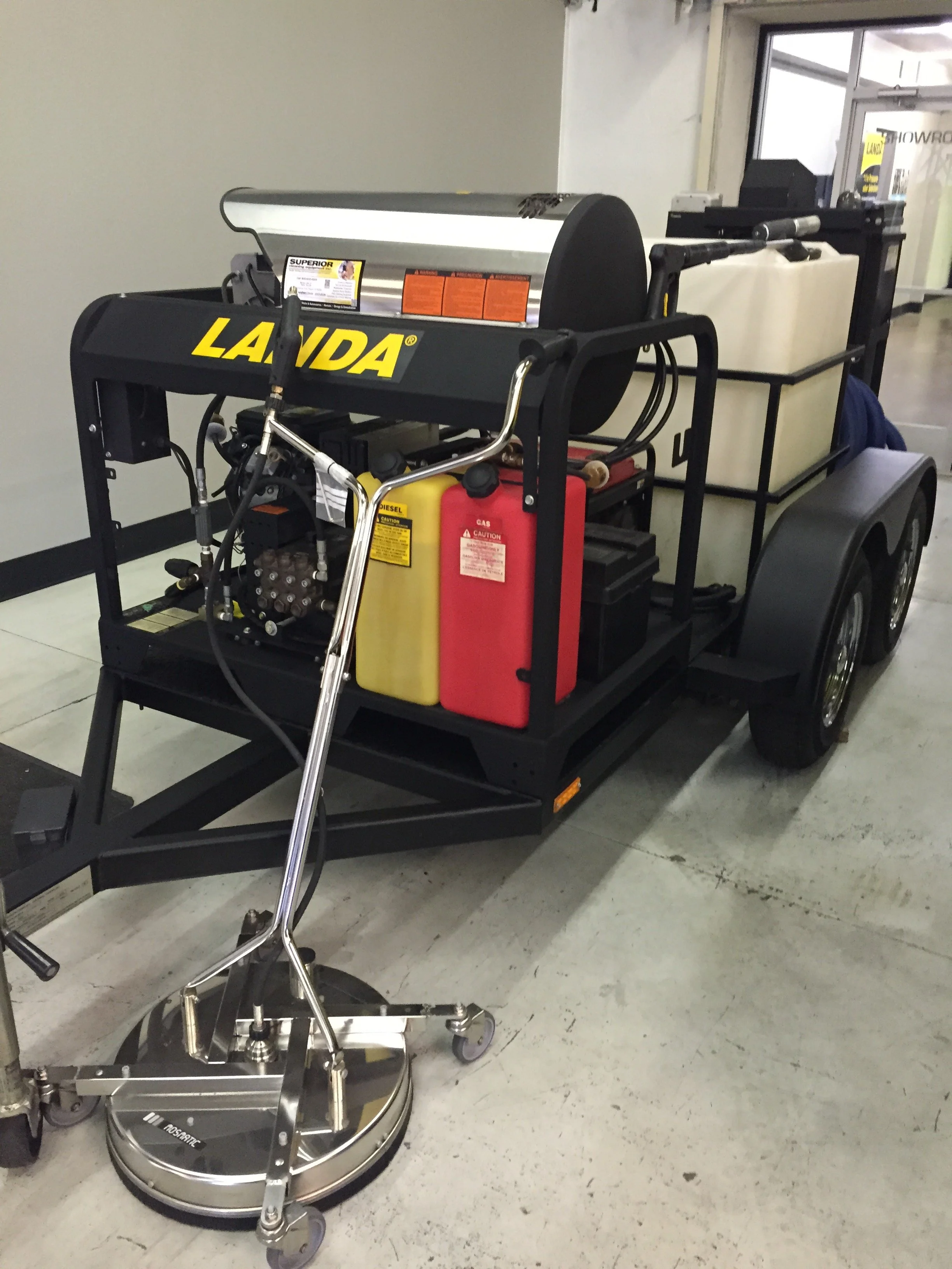 Power washing equipment