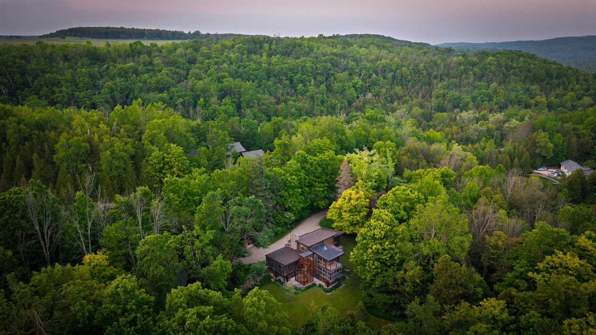 605094_river_road_twilight_1_115.jpg