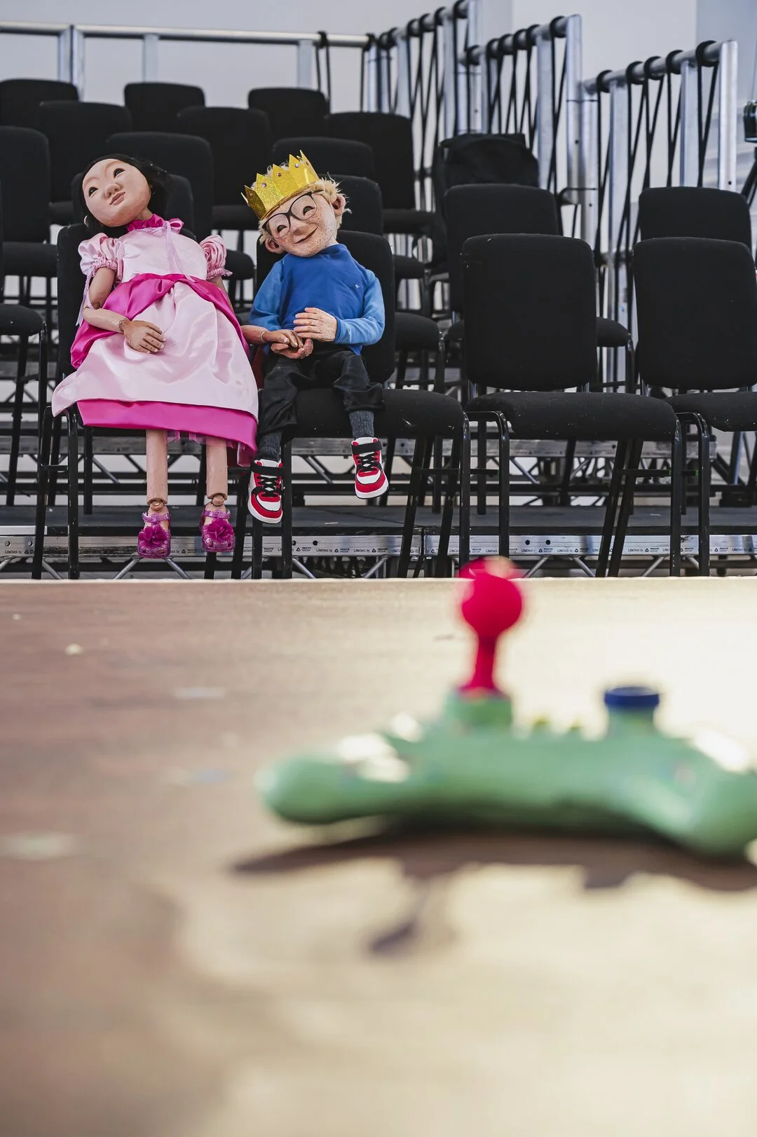 boy and girl puppet.jpg