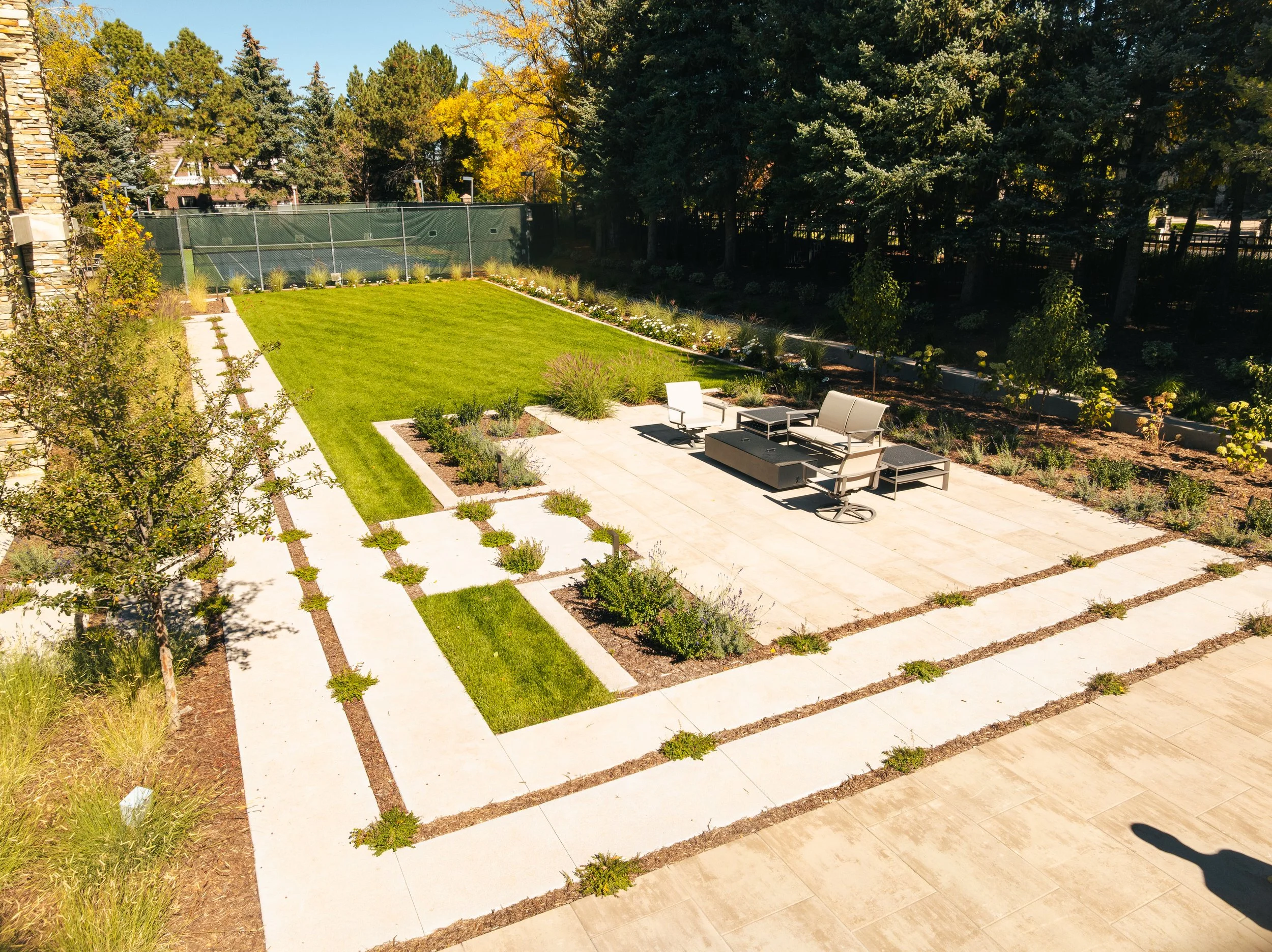 JH Rear Lawn.jpg