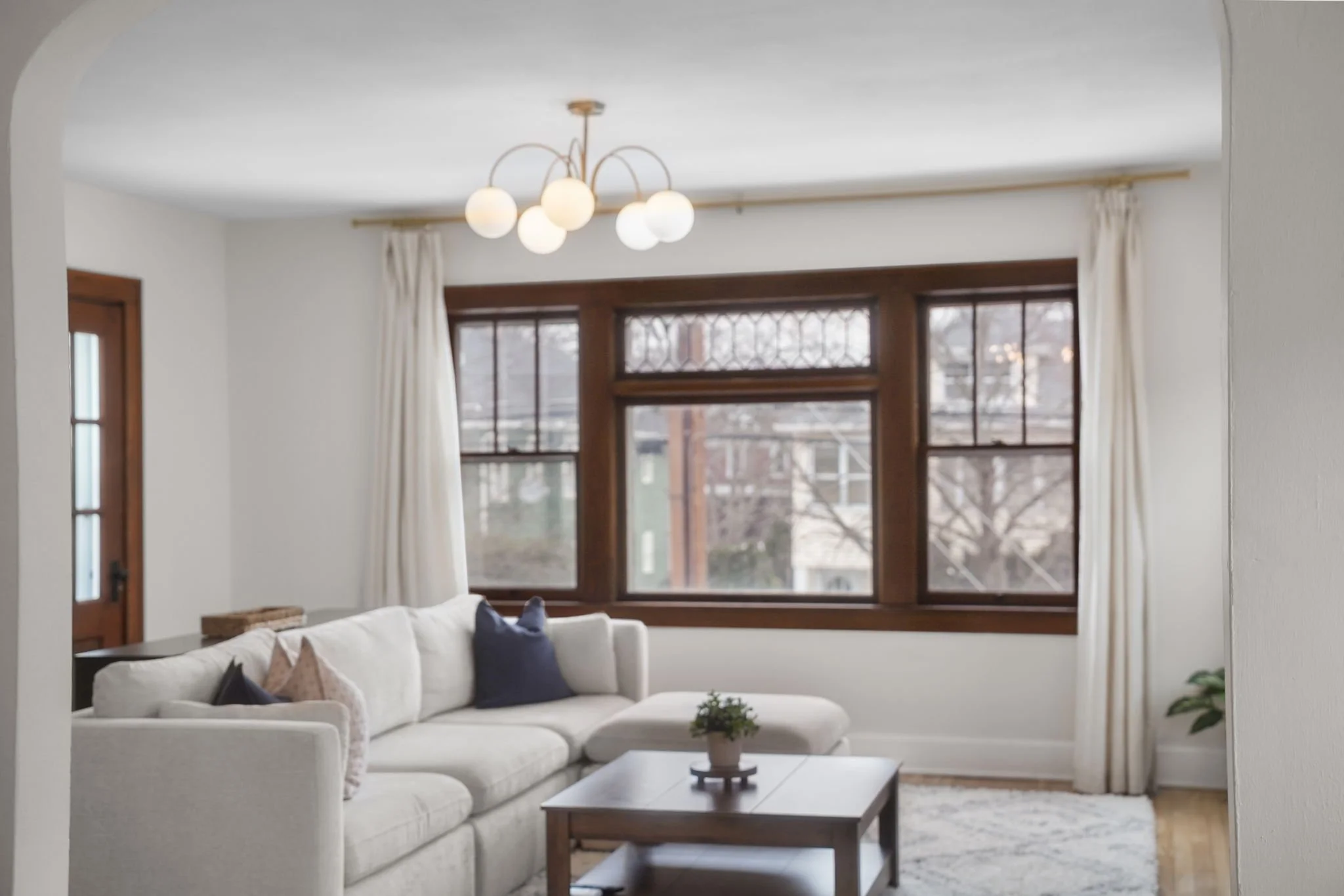 Spacious Designer Apartment