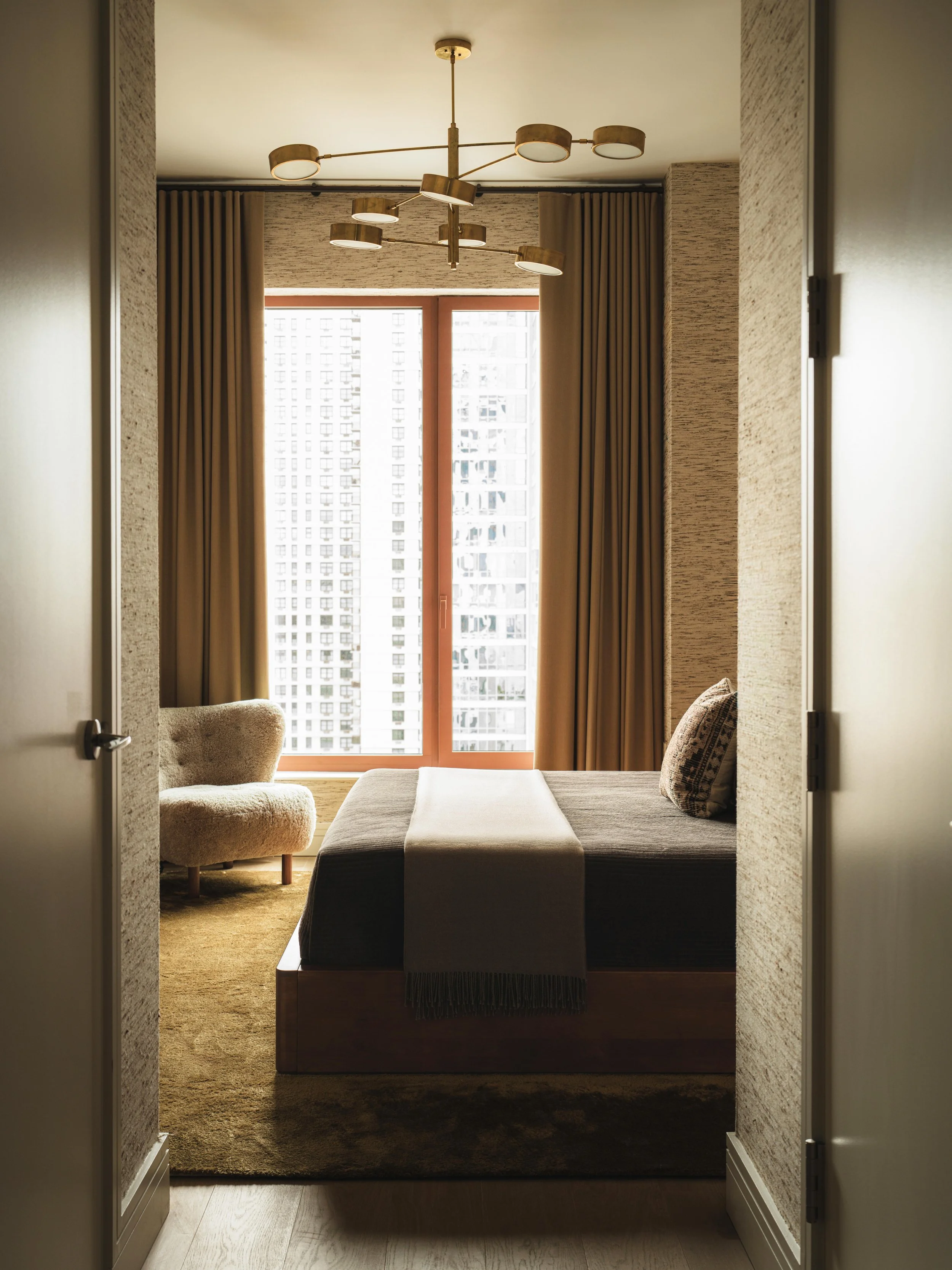 EAST 74TH STREET

PHOTOGRAPHY | MATTHEW KAPPAS