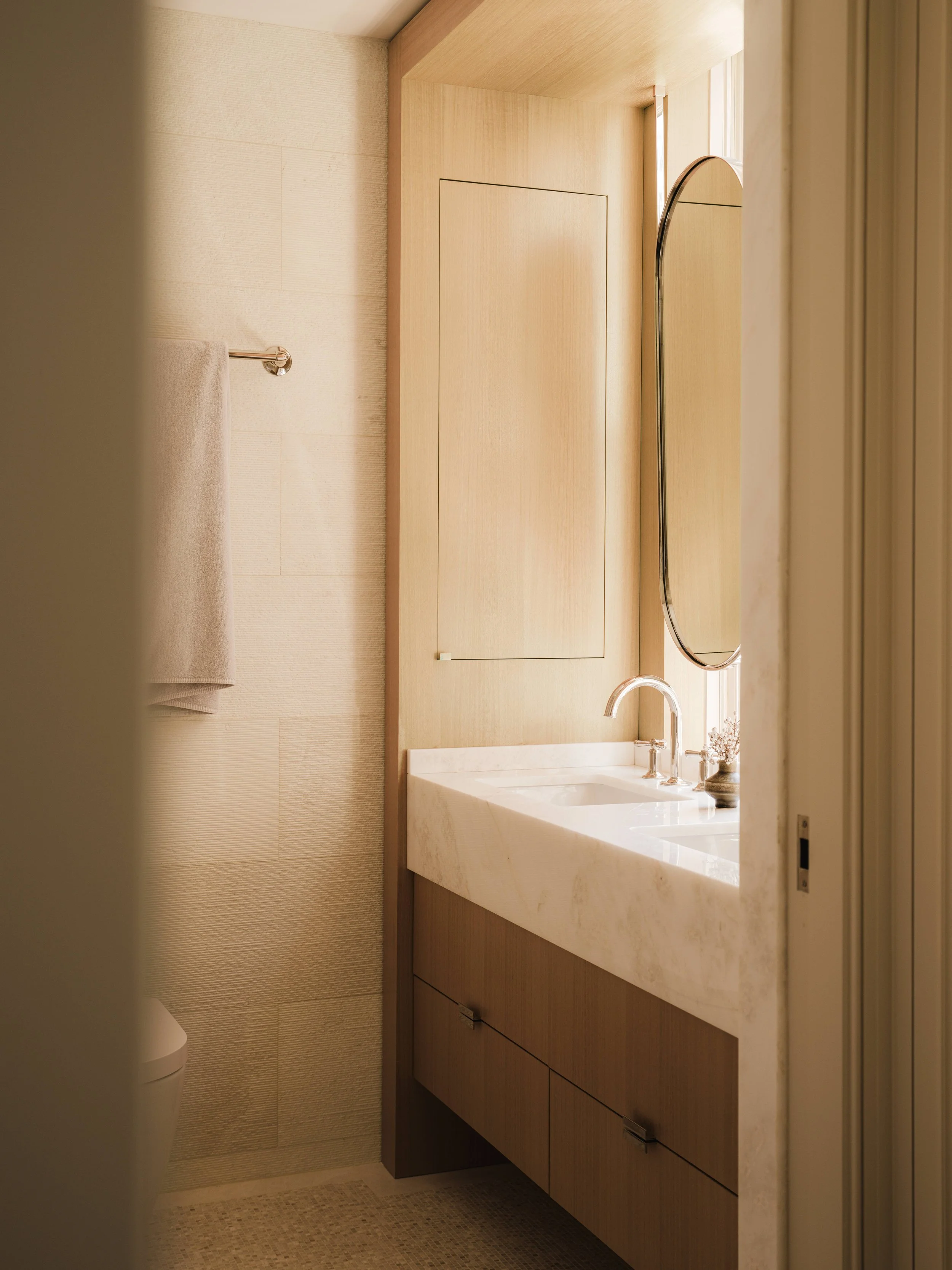 PARK AVENUE

PHOTOGRAPHY | MATTHEW KAPPAS
ARCHITECTURE | CHRISTIAN RICCI ARCHITECTURE
