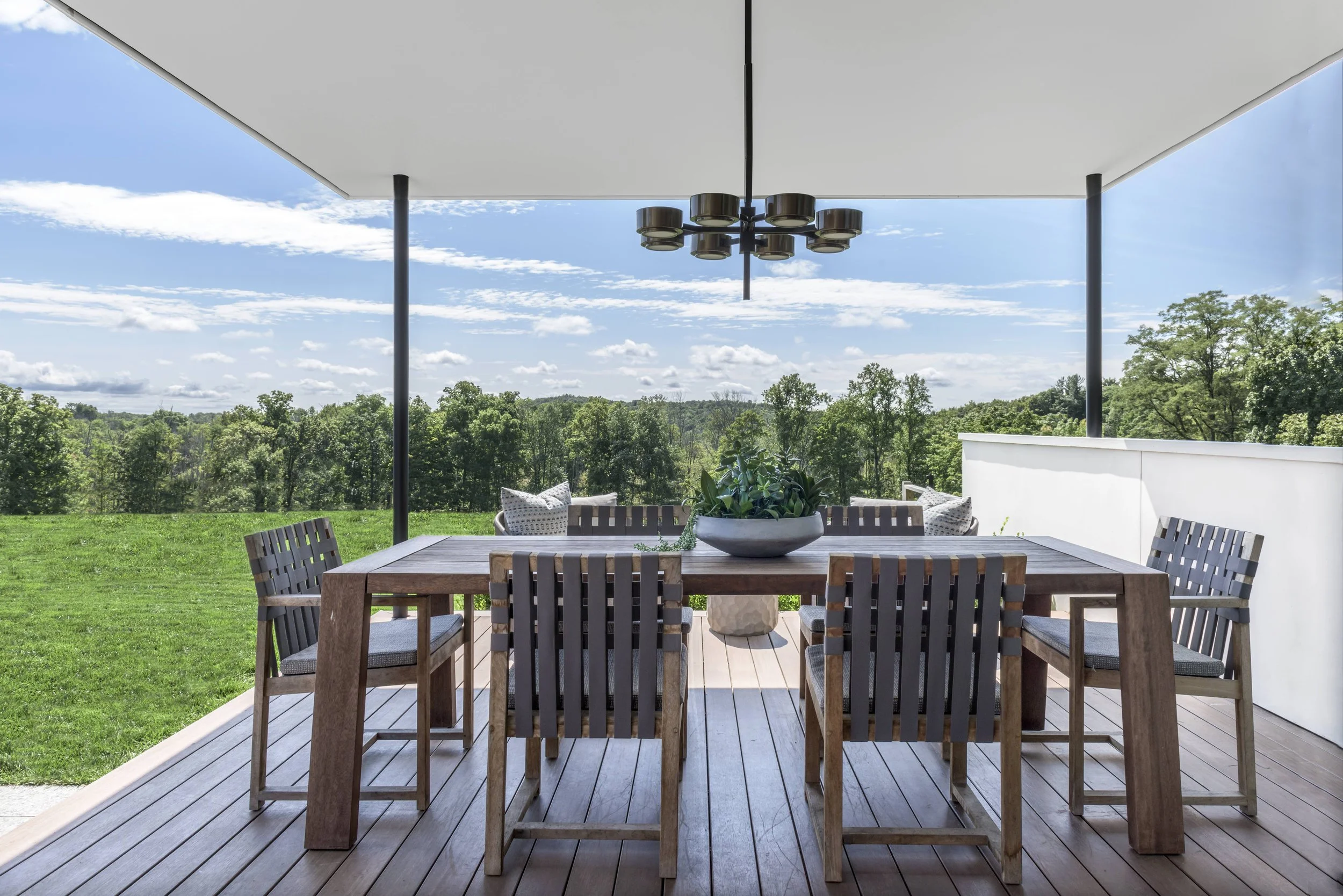 PHOTOGRAPHY | GIANNI FRANCHELLUCCI
ARCHITECTURE | BRYAN NATINSKY ARCHITECTURE
SITE PLANNING | DEBORAH BERKE PARTNERS