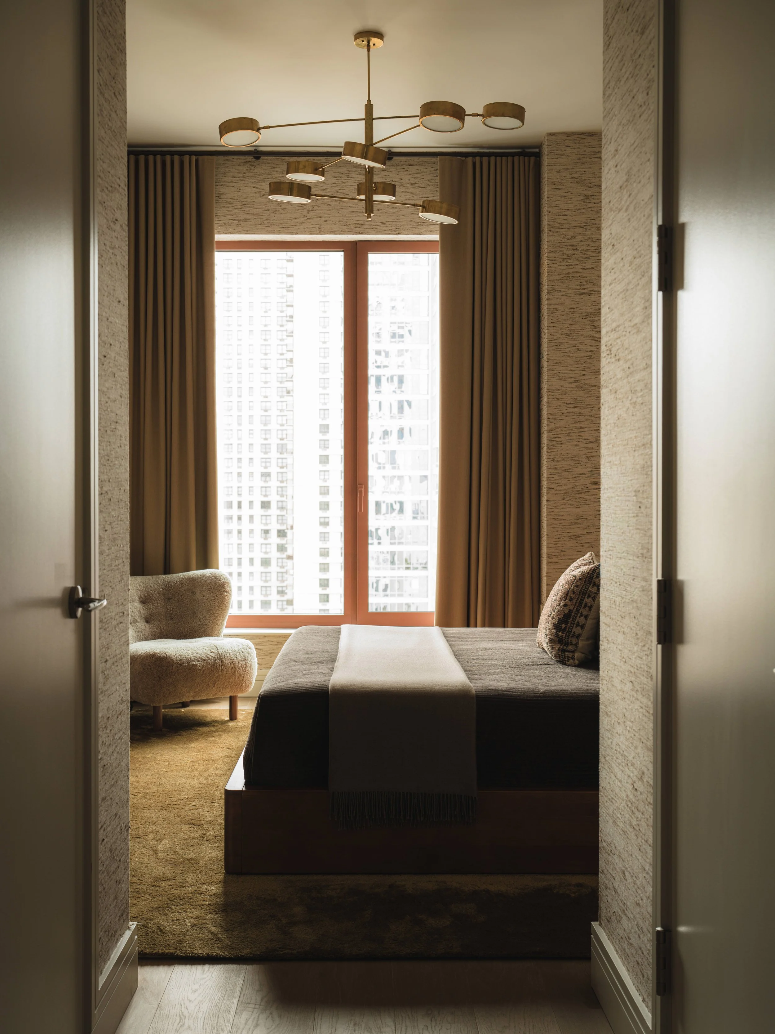 EAST 74TH STREET

PHOTOGRAPHY | MATTHEW KAPPAS