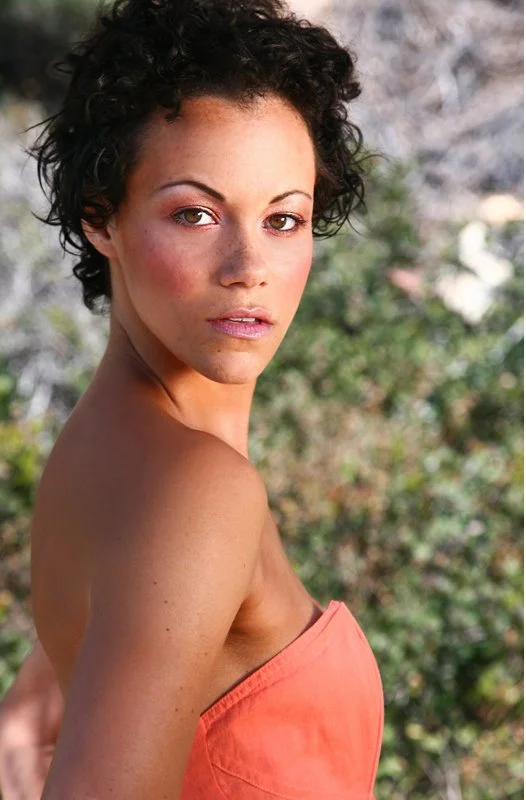 taryn_7553RTW.jpg