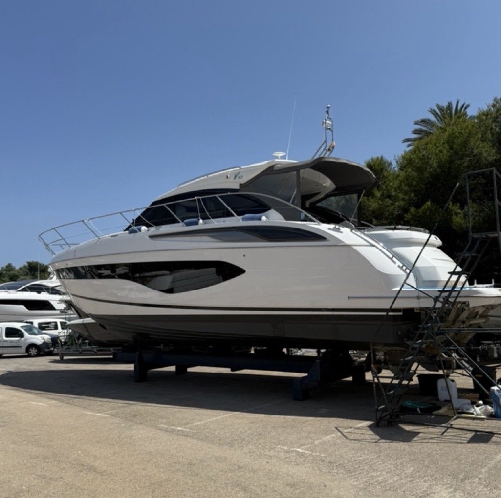 Princess V50 | Gyro Stabiliser Installation | Mallorca 