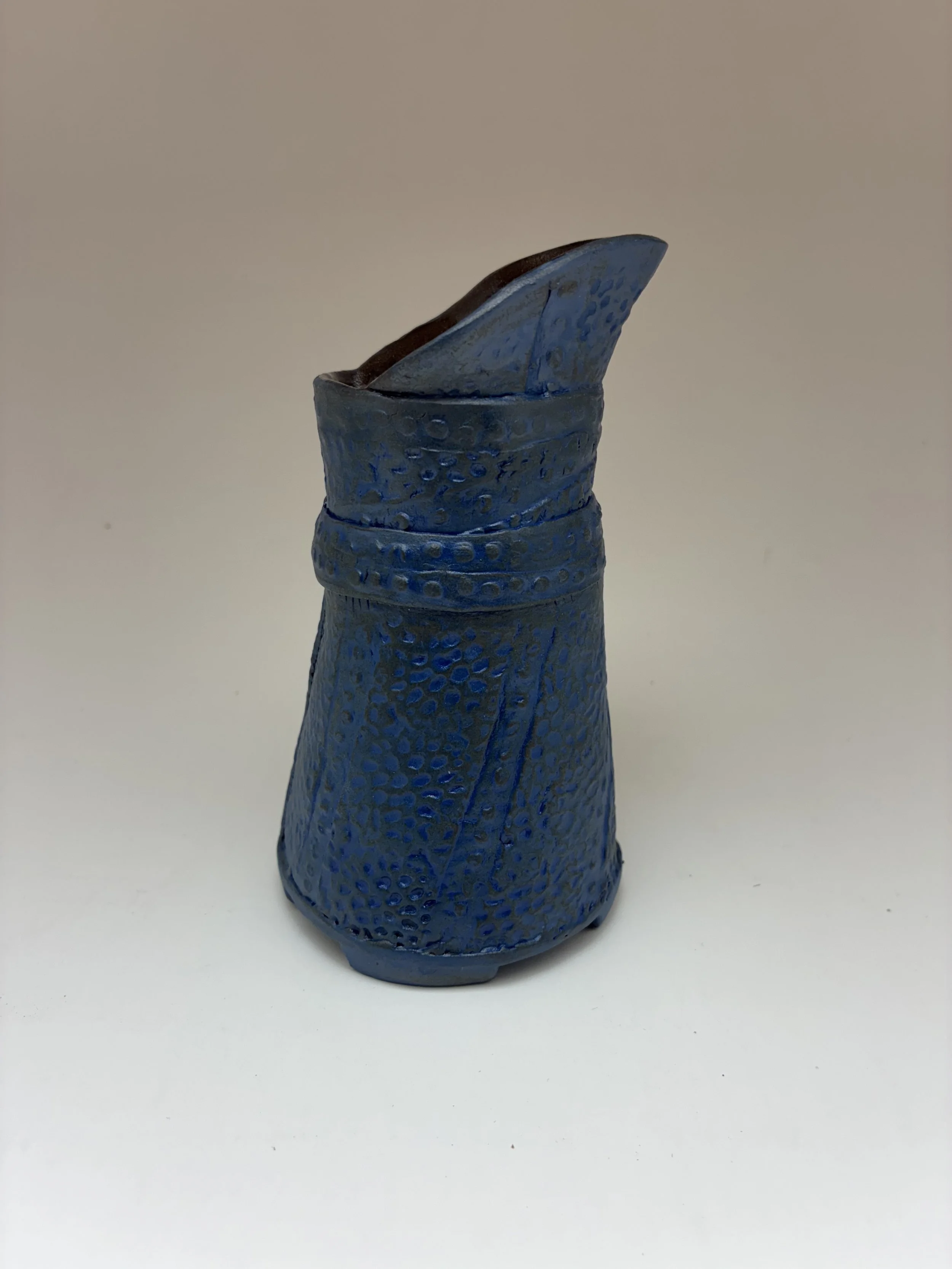 Mini pitcher