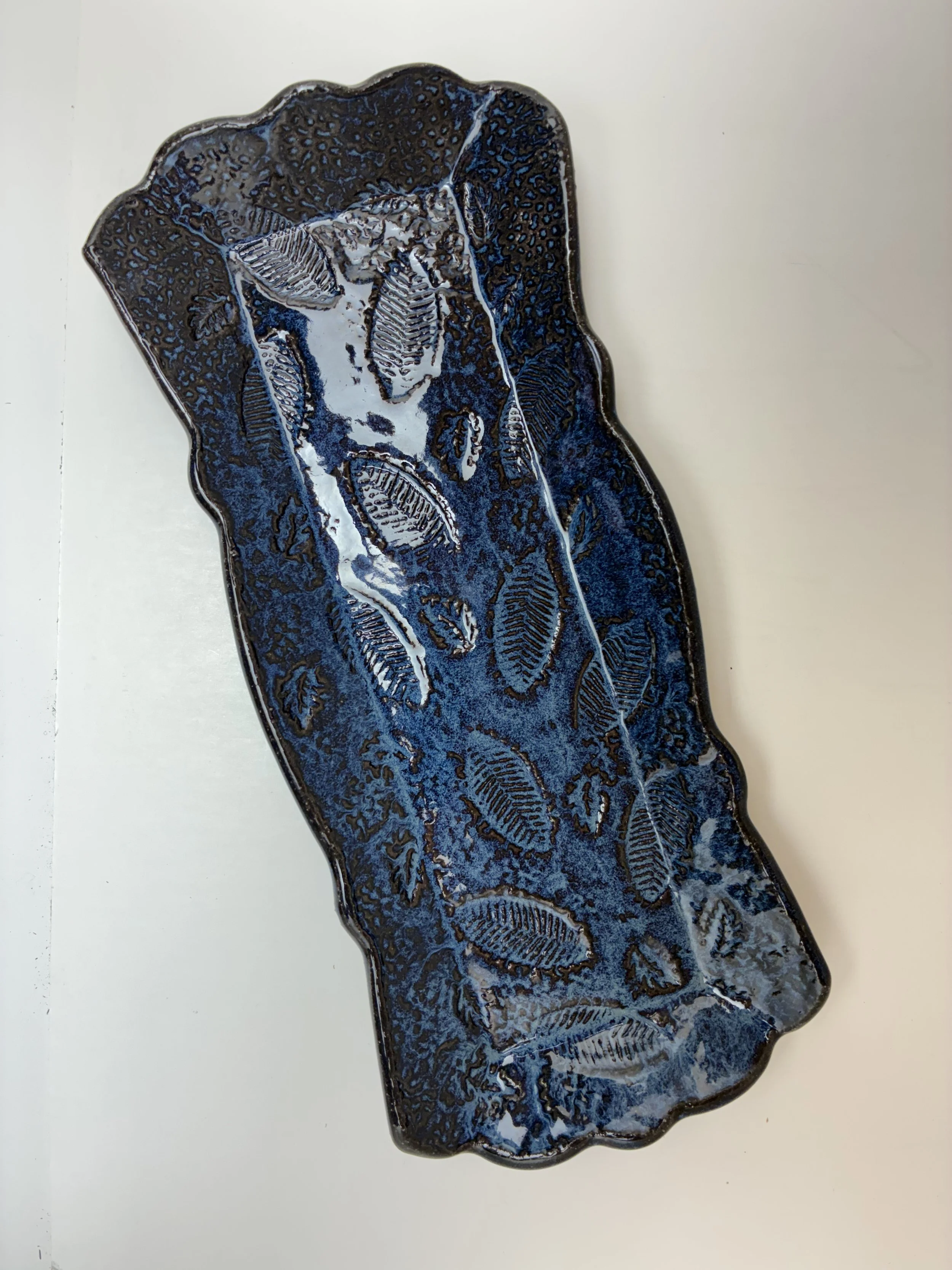 Oblong plate