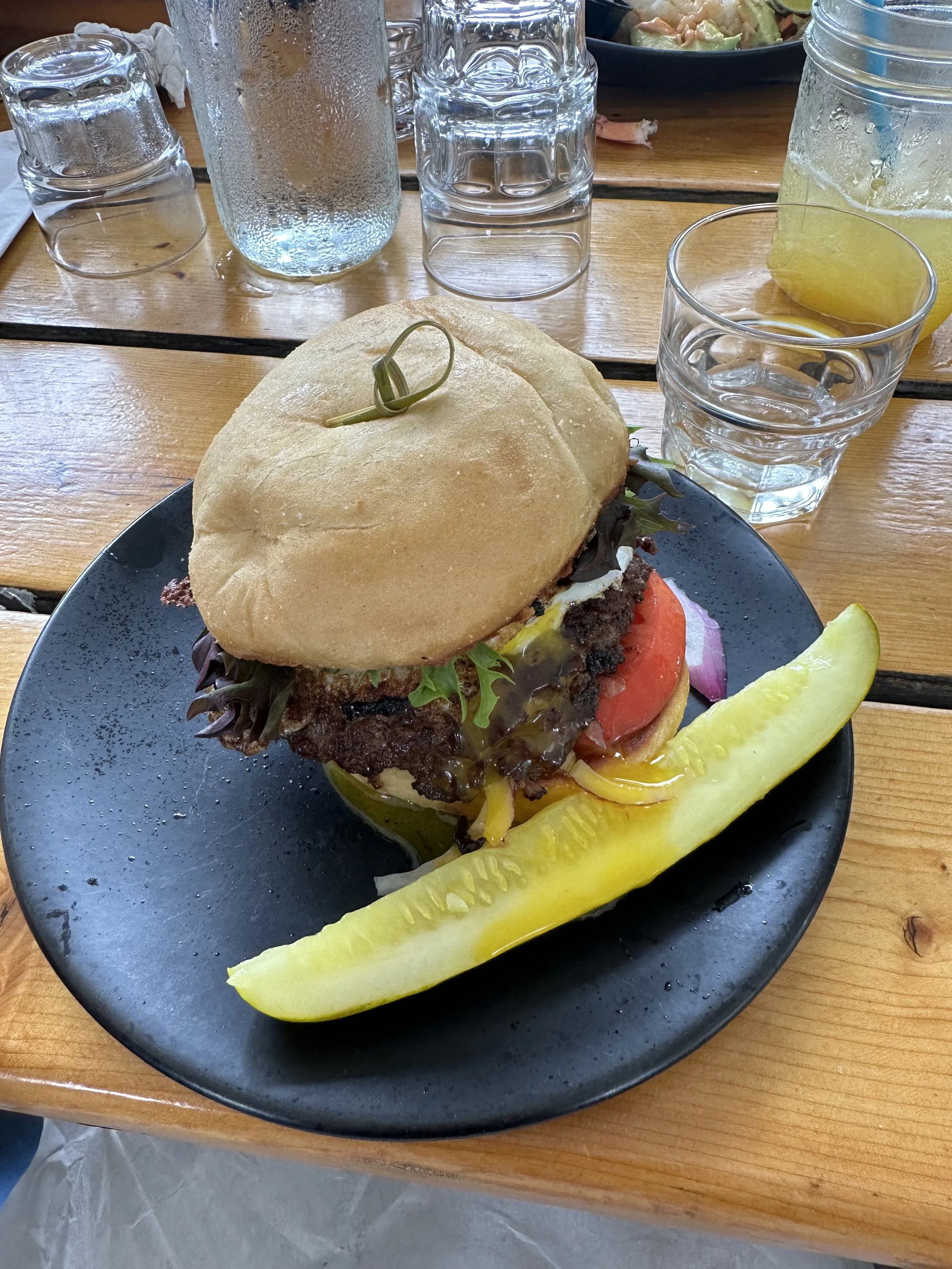 Cheeseburger with a pickle