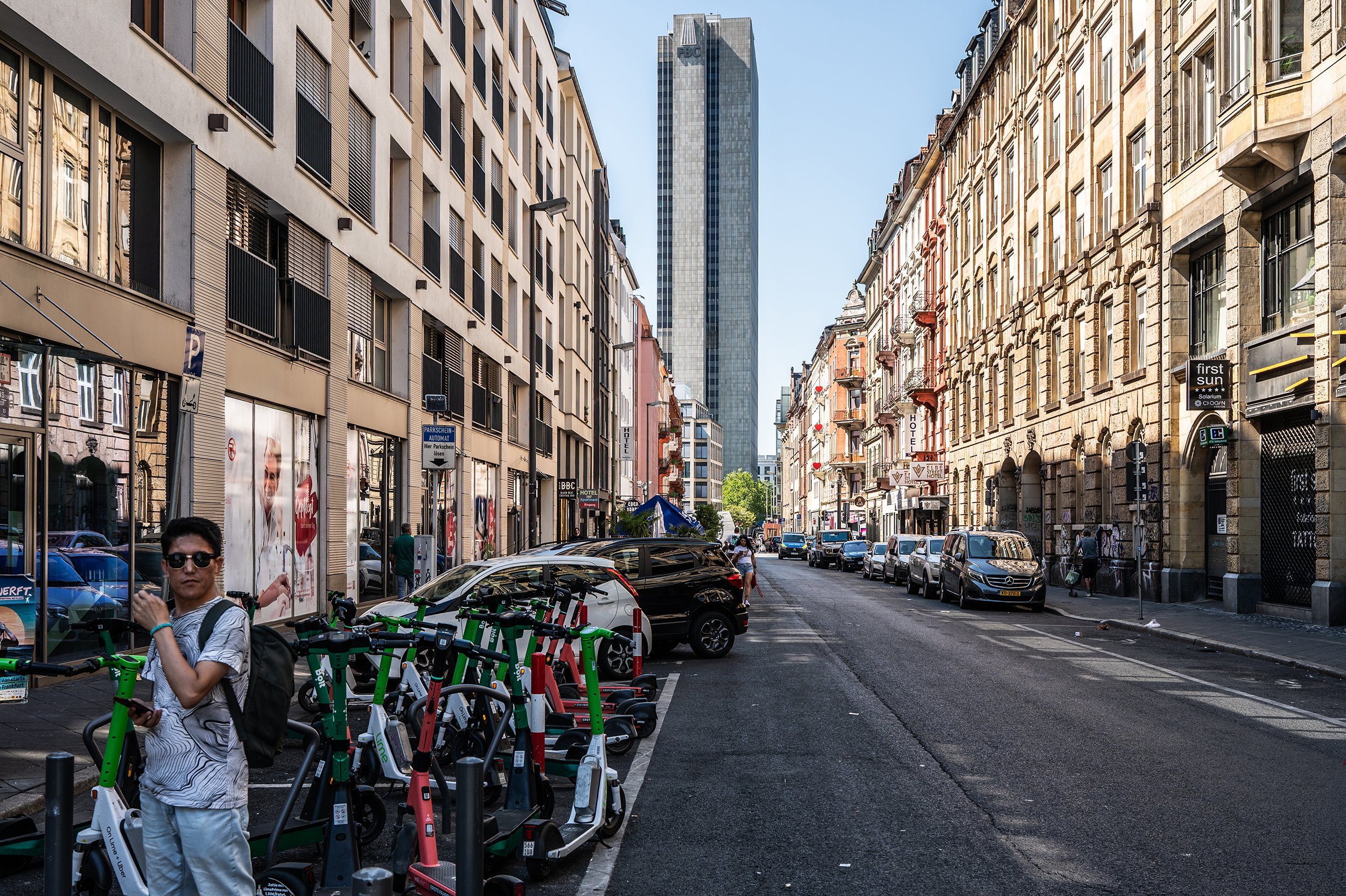kl Frankfurt aa.jpg