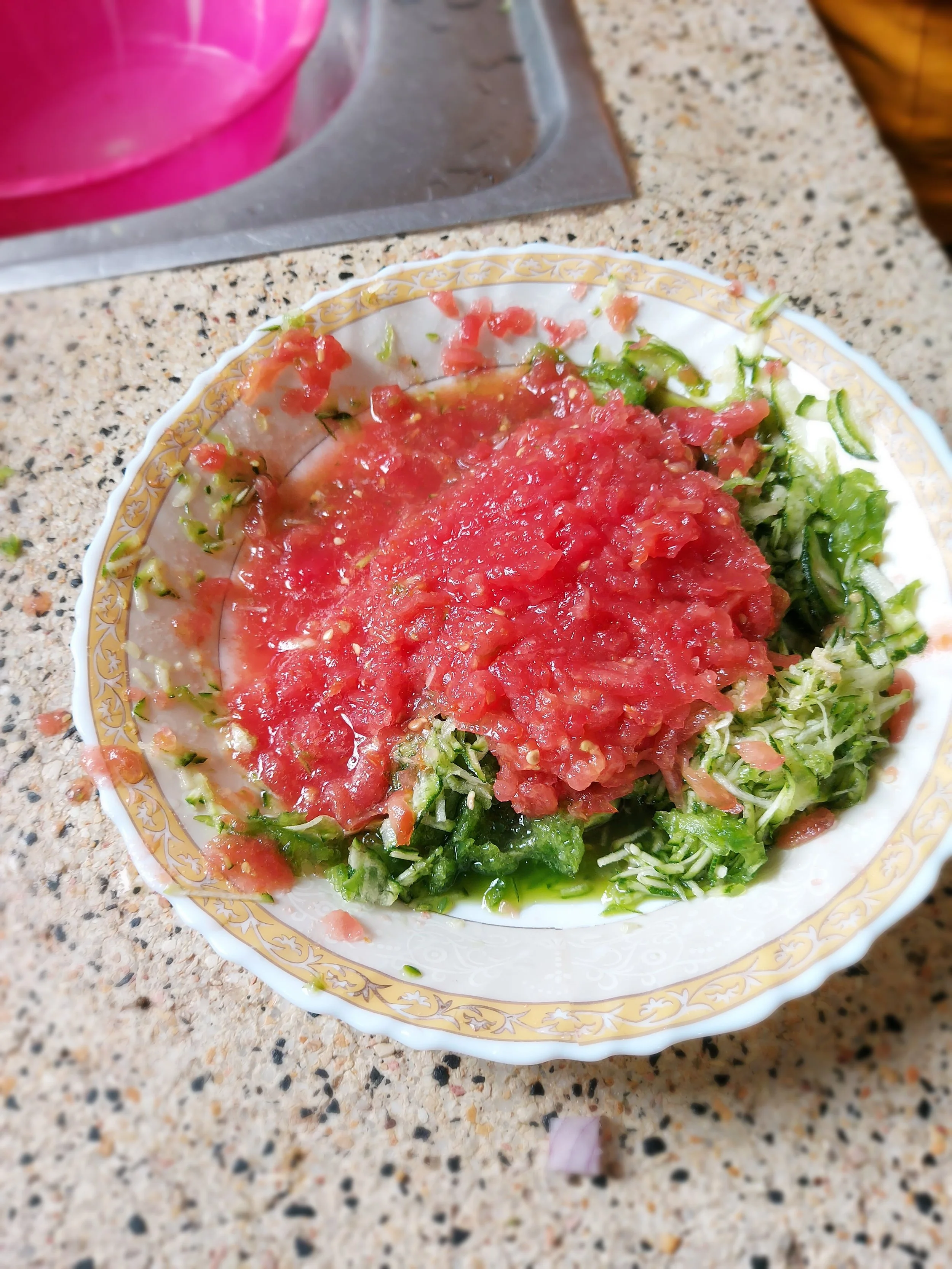 Grated tomatoes and greens
