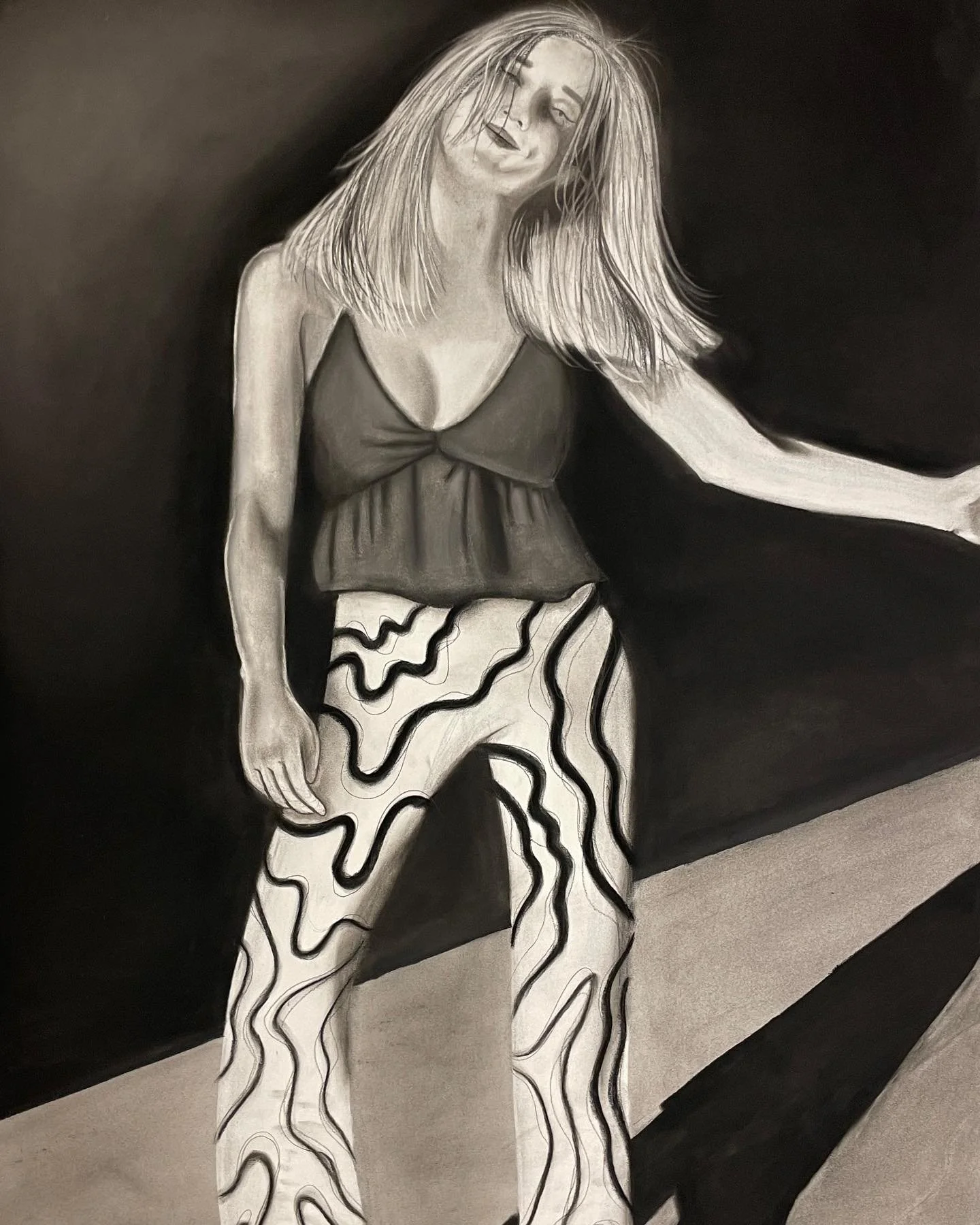 Final Piece! ✨💫✨ 
&ldquo;Self-Portait&rdquo; made in all charcoal and white pastel. 
By: @julia.quennessen 

#art #artist #charcoal #charcoaldrawing #figuredrawing