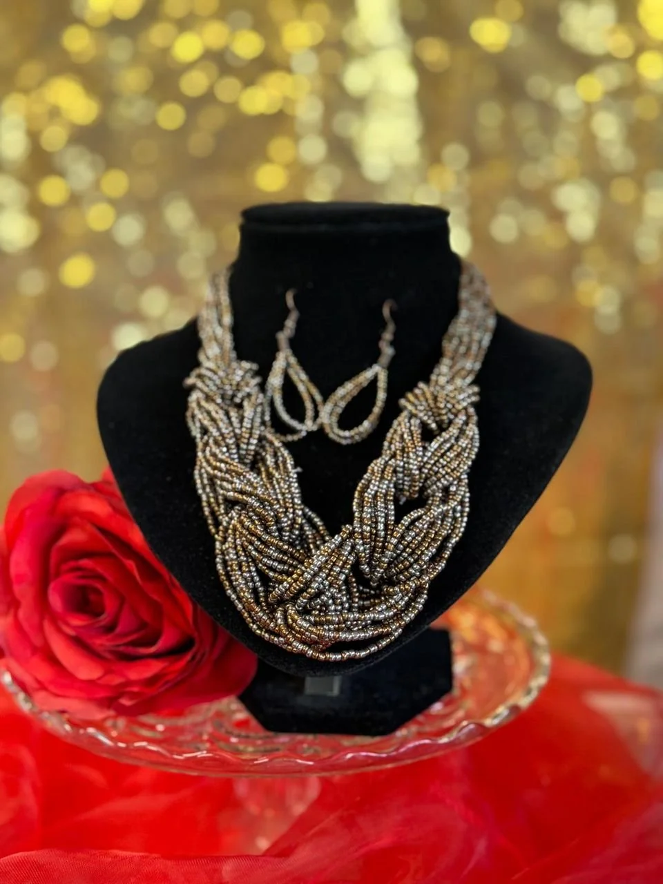 Exquisite Hand-Woven Beaded Jewelry Set