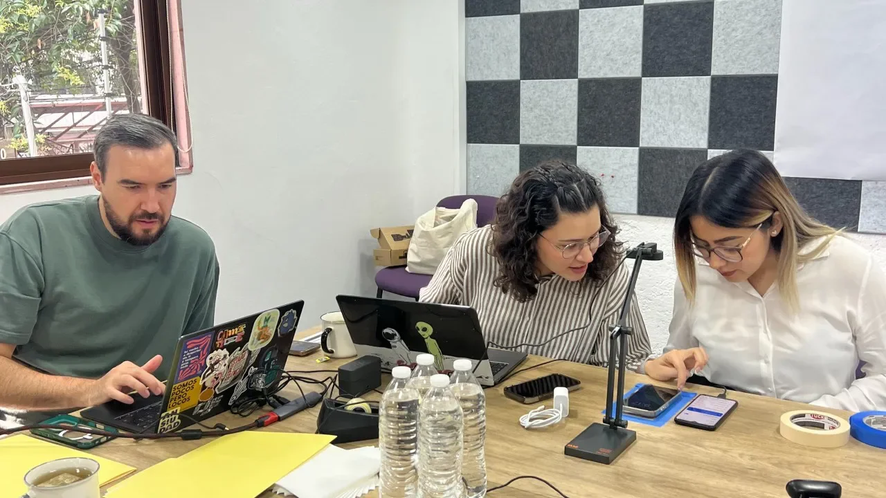 La IA como copiloto, nunca como sustituto: redefiniendo el UX Research