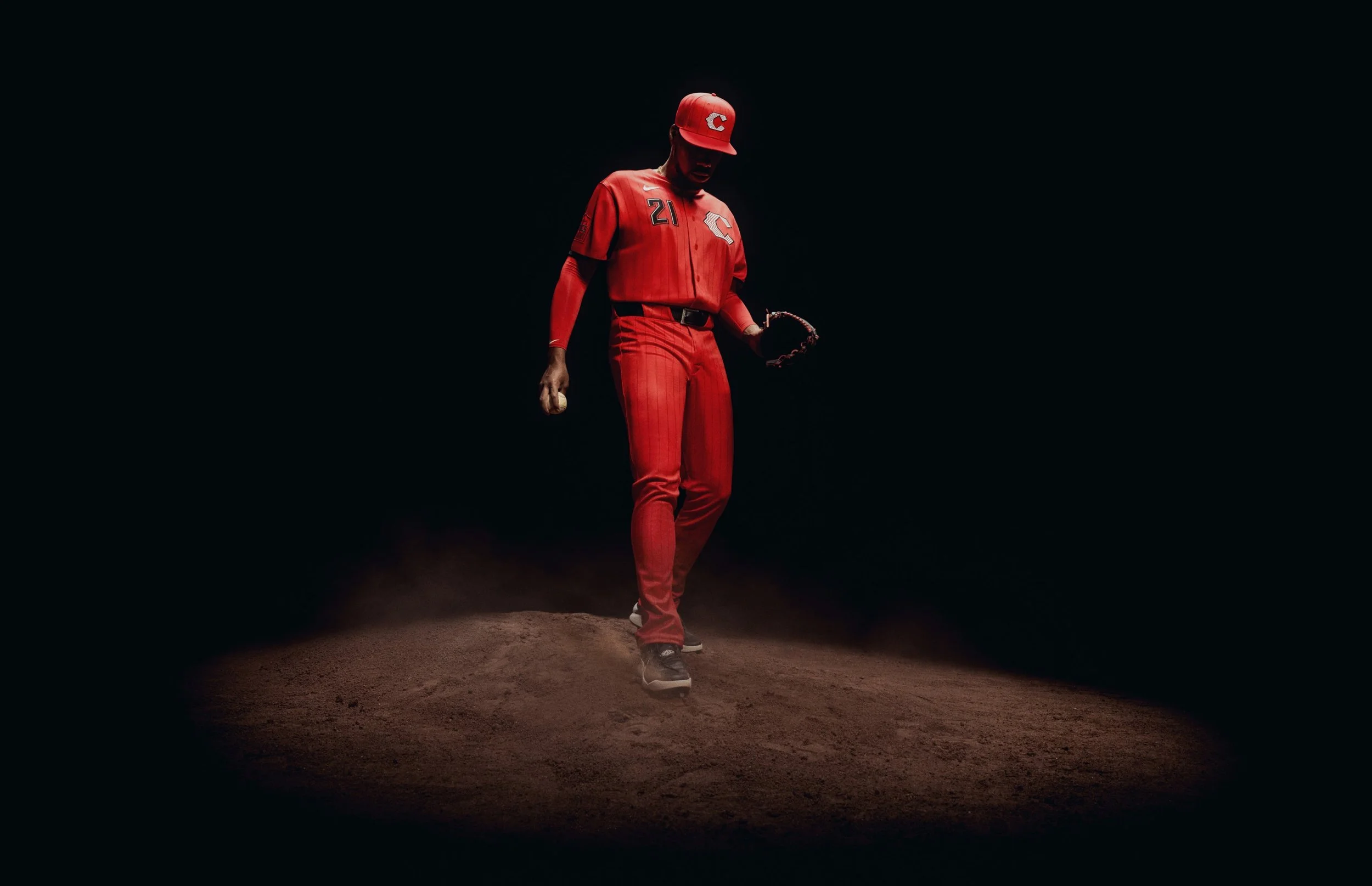 006_nike-2026-mlb-city-connect-cincinnati-reds-hunter-greene-1.JPG