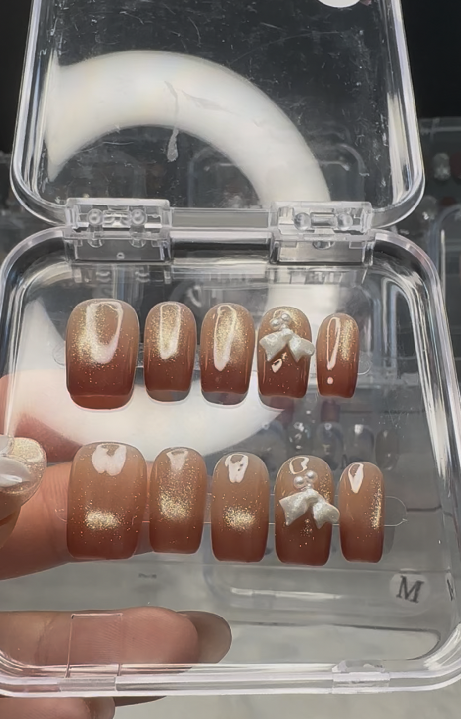 Tiny Bow Press On Nails in Size Medium