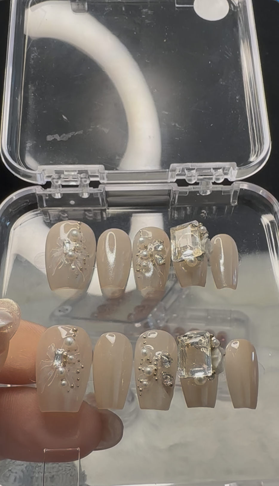 Press On Nails in Size Medium