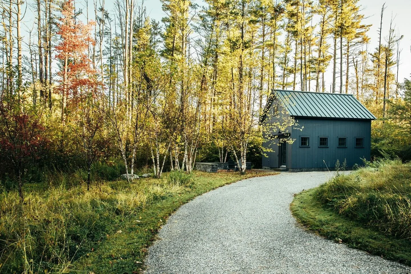 Revisiting the Studio Barn project in Stockbridge, MA.

Photography by @sashaisrael
Build by @wkt_construction