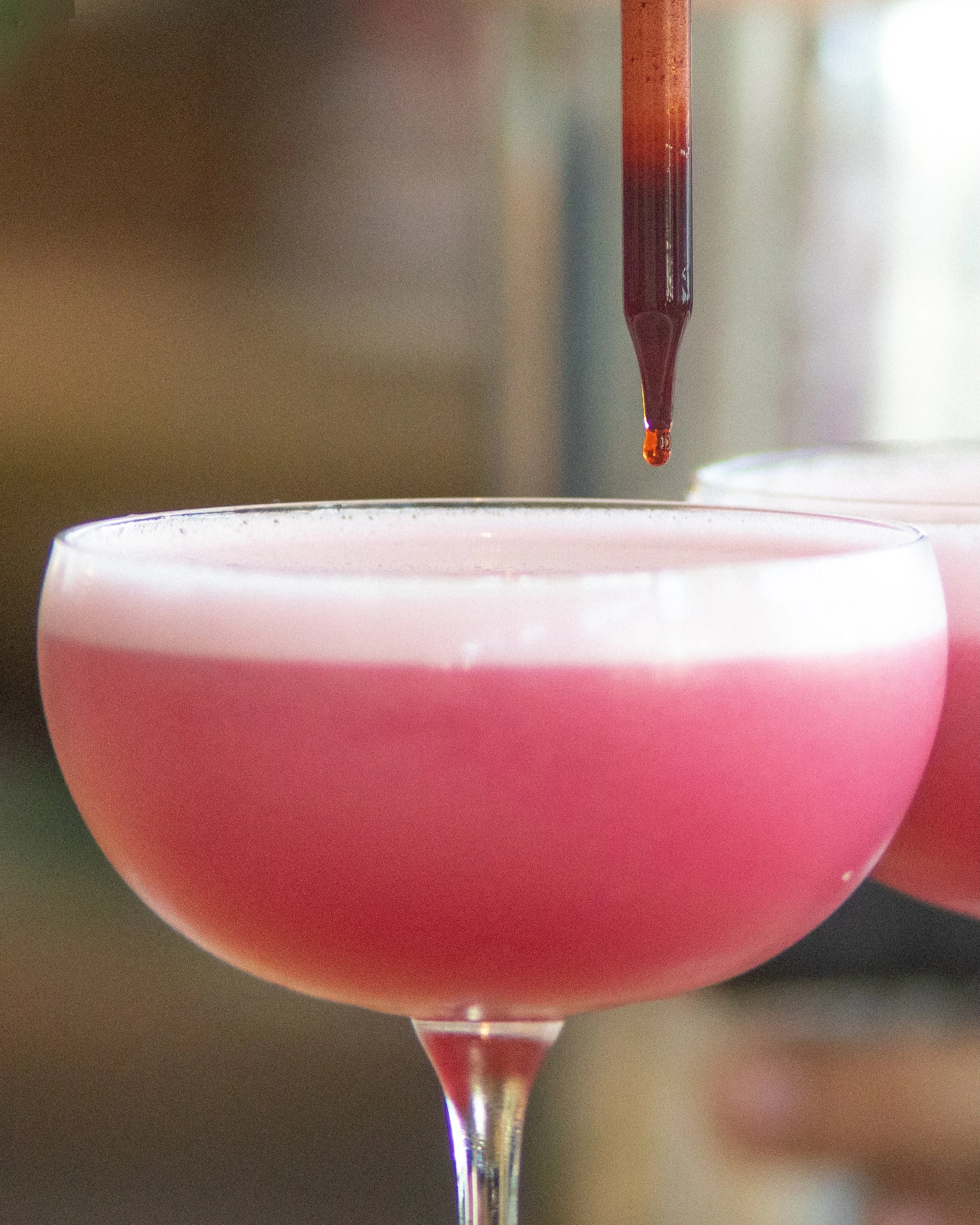here comes the drop.

&hellip;.

#paradisaea #lajolladining #cocktailculture #craftedcocktails #michelinguide