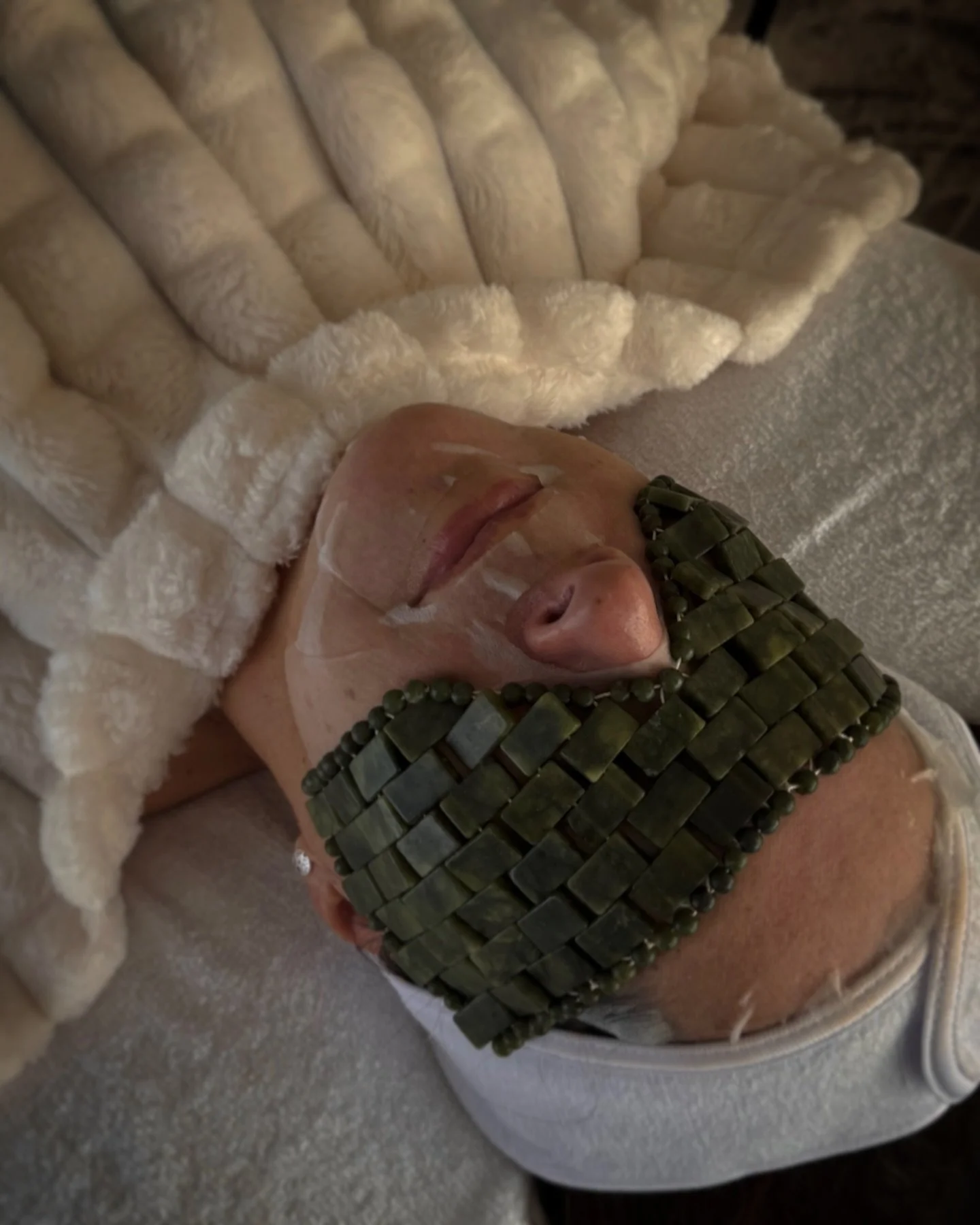 Needing a facial? @beababe.shanna will get your skin right. She's offering facials and they are top tier 
&bull;&bull;&bull;&bull;
Link in bio to book
&bull;&bull;&bull;&bull;
#facial #wsnc #winstonsalemfacials
