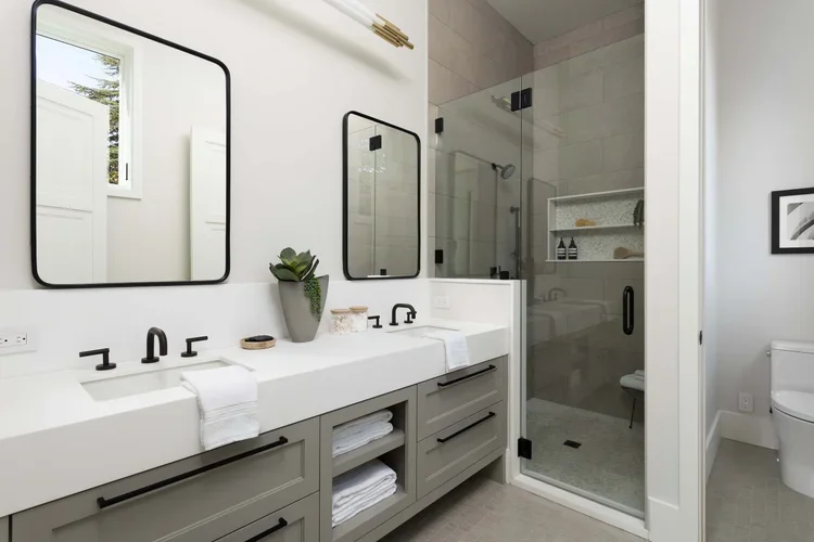 small_60_shearer_bath_petite.webp