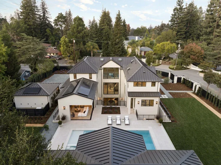 small_60_shearer_exterior_drone_3.webp