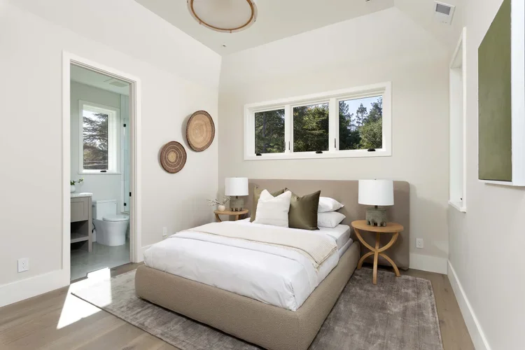 small_60_shearer_bed_back.webp