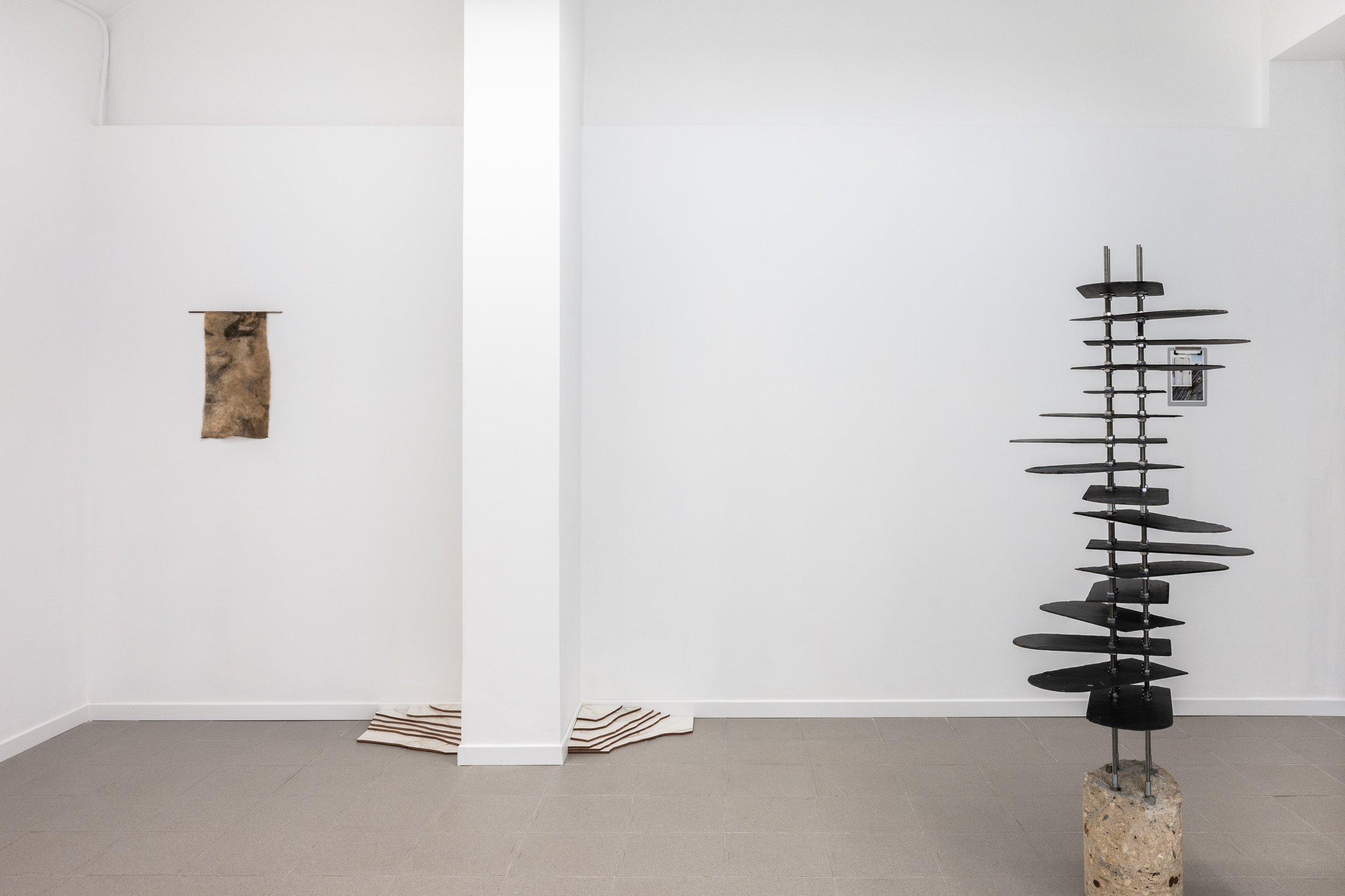 SUSTRATOHABITUAL_ROMANCORBATO_galerianeboa_@auraticafotografiadearte_0.jpg
