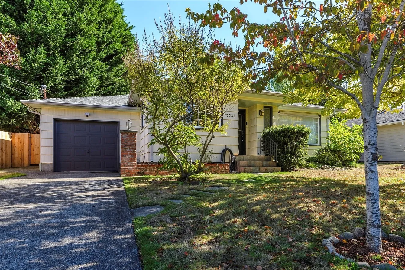 3329 Louise Ave W University Place, WA 98466