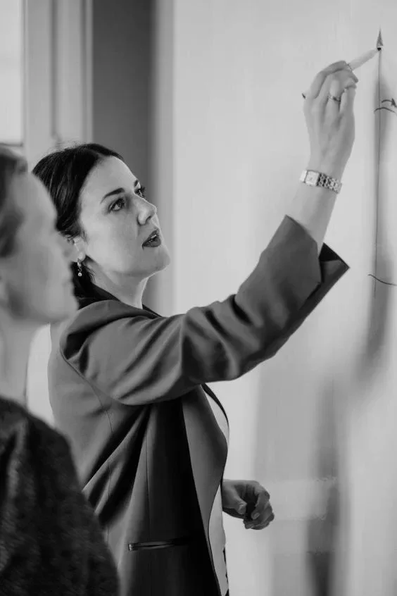 The difference: administrative tendering vs strategic tendering