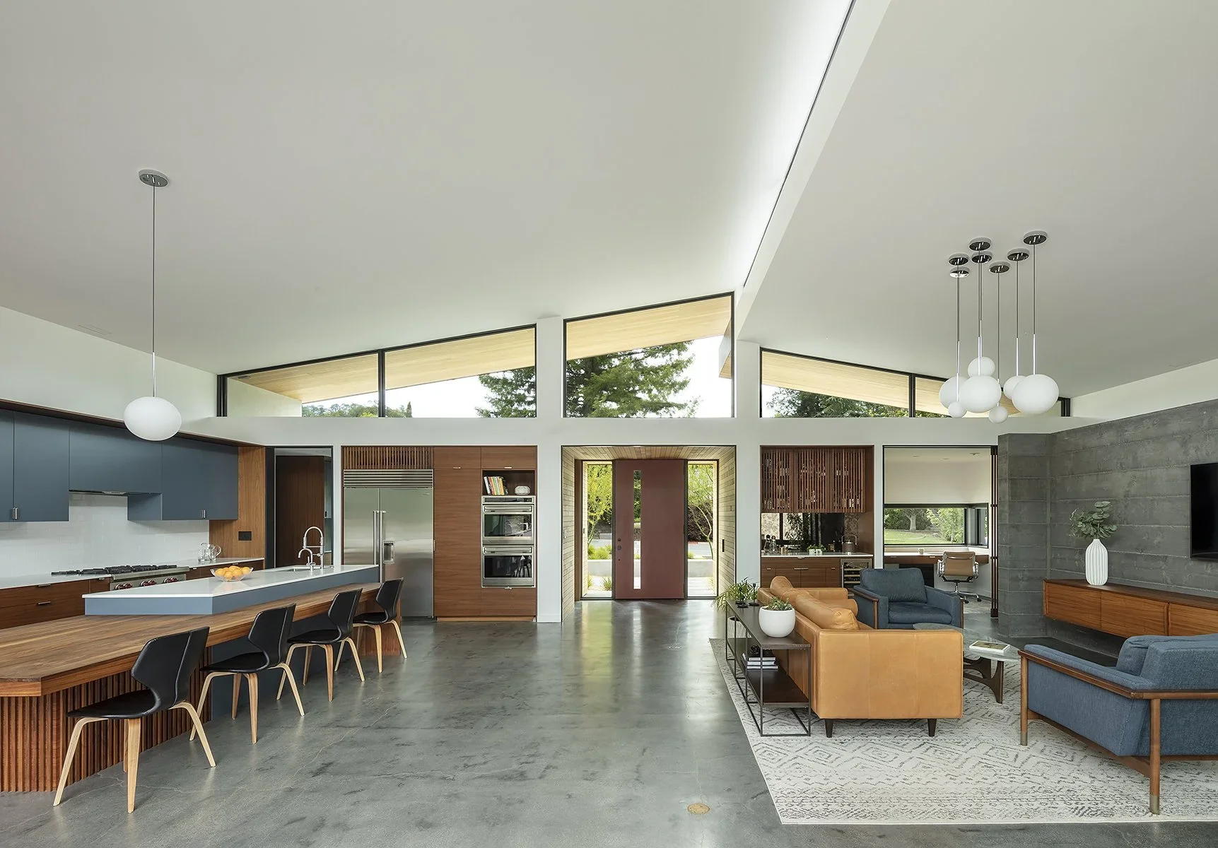 An image of the Cultural Center.