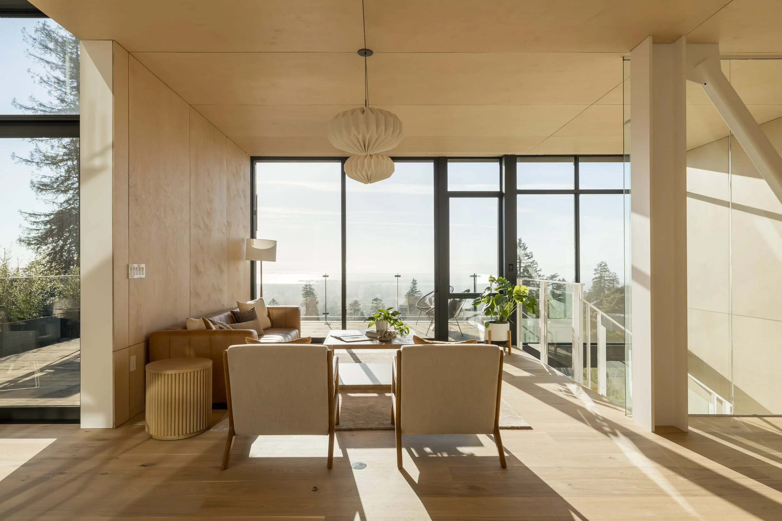 Living room - Glazing overlooking San Francisco Bay - New Construction - Fold House - Berkeley Hills CA - CB Architecture + Design