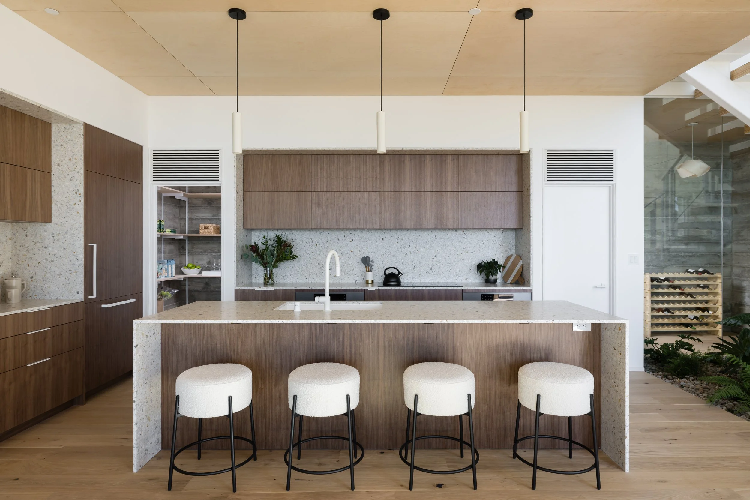 Interior kitchen - Counter-detail - Open pantry door - New Construction - Fold House - Berkeley Hills CA - CB Architecture + Design