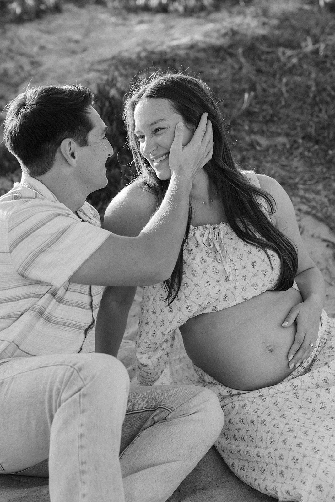 Seagrave Photography - Coronado Beach Maternity Session-10.jpg
