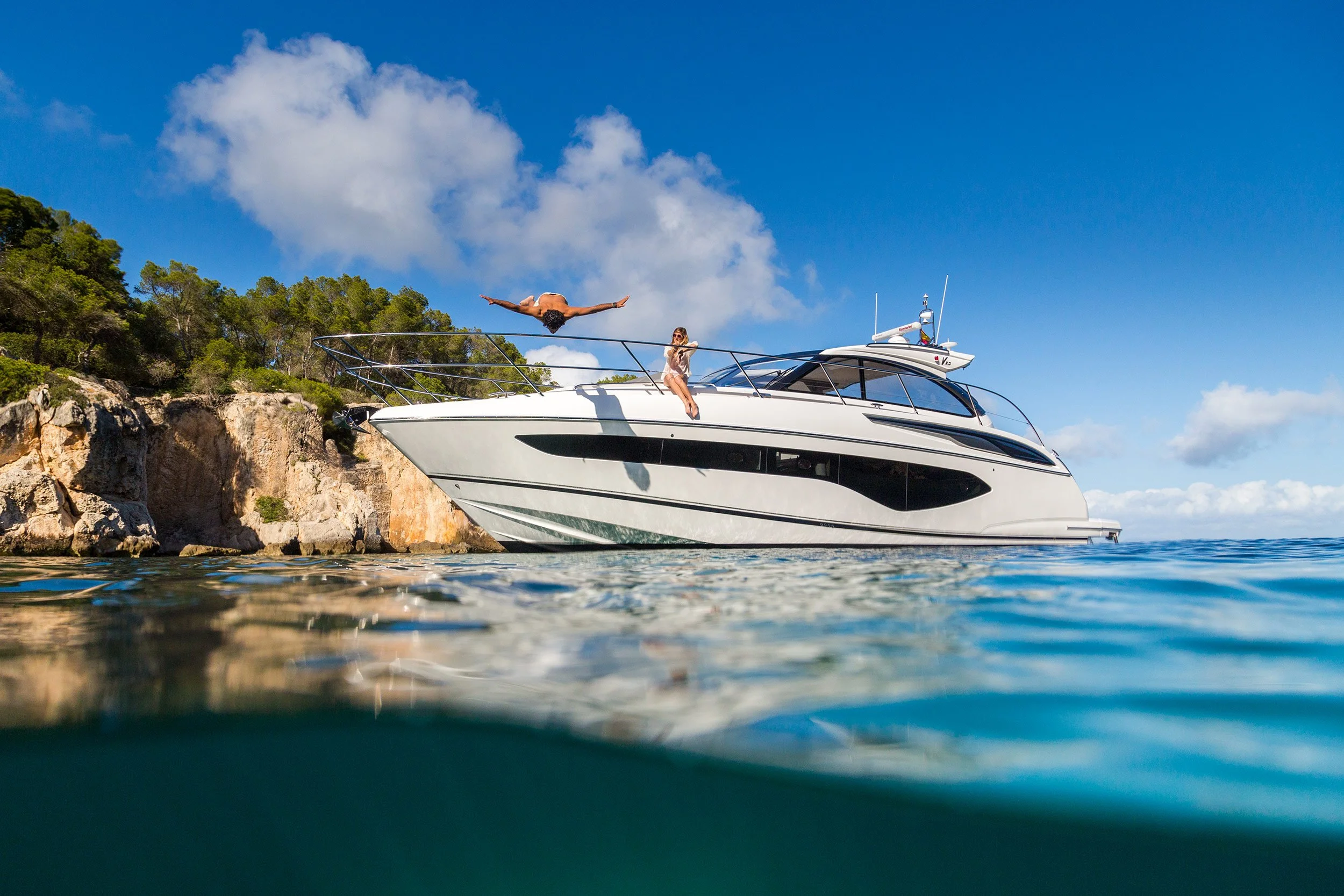 Princess_Yachts_Australia_V50_Exterior_4.jpg