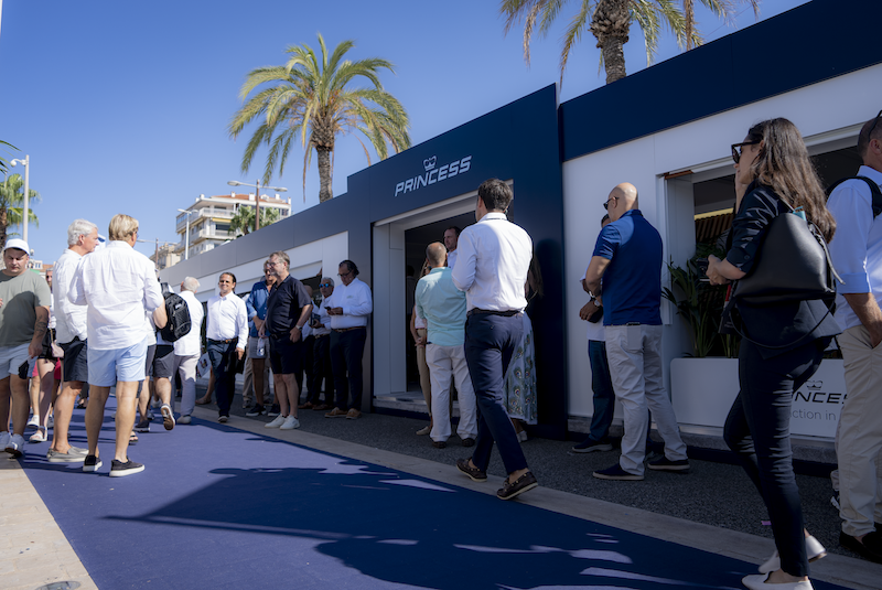 Princess_Yachts_Cannes_Yachting_Festival 7.PNG