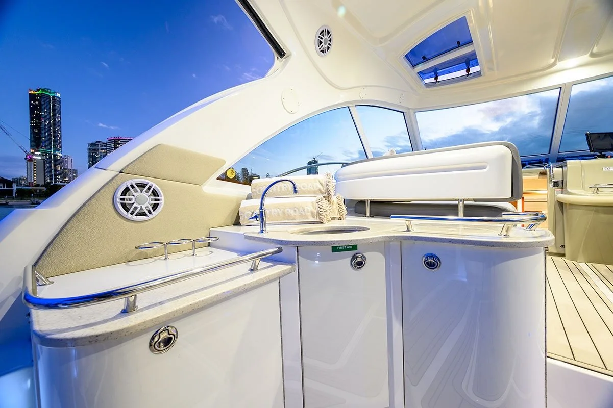 2008_515_Sea_Ray_Sundancer_9969.jpg
